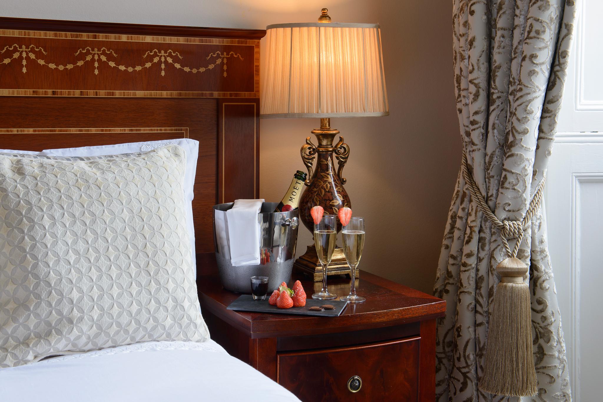 Kilkenny Hibernian Hotel Экстерьер фото