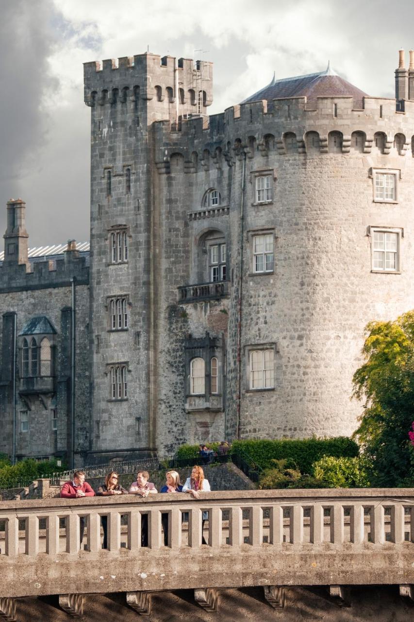 Kilkenny Hibernian Hotel Экстерьер фото